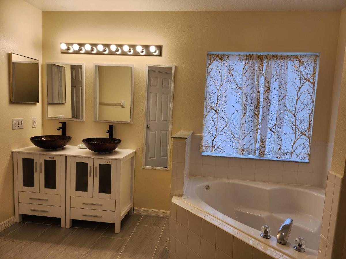 Fully Renovated, Quiet, Spacious Disney Themed Pool Home With Office Kissimmee Eksteriør bilde